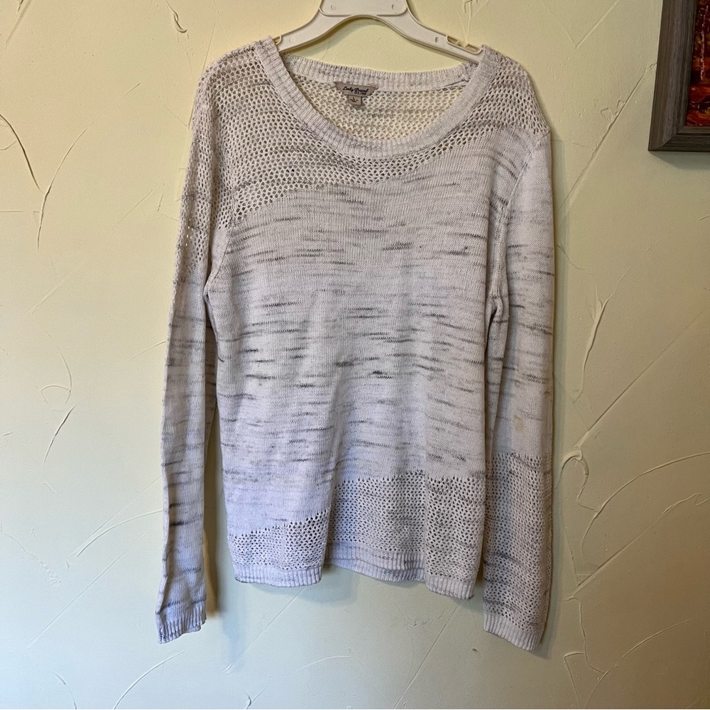 White Lucky Brand Sweater - Size Large